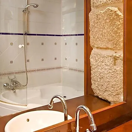 فندق O Portelo Rural أياريث